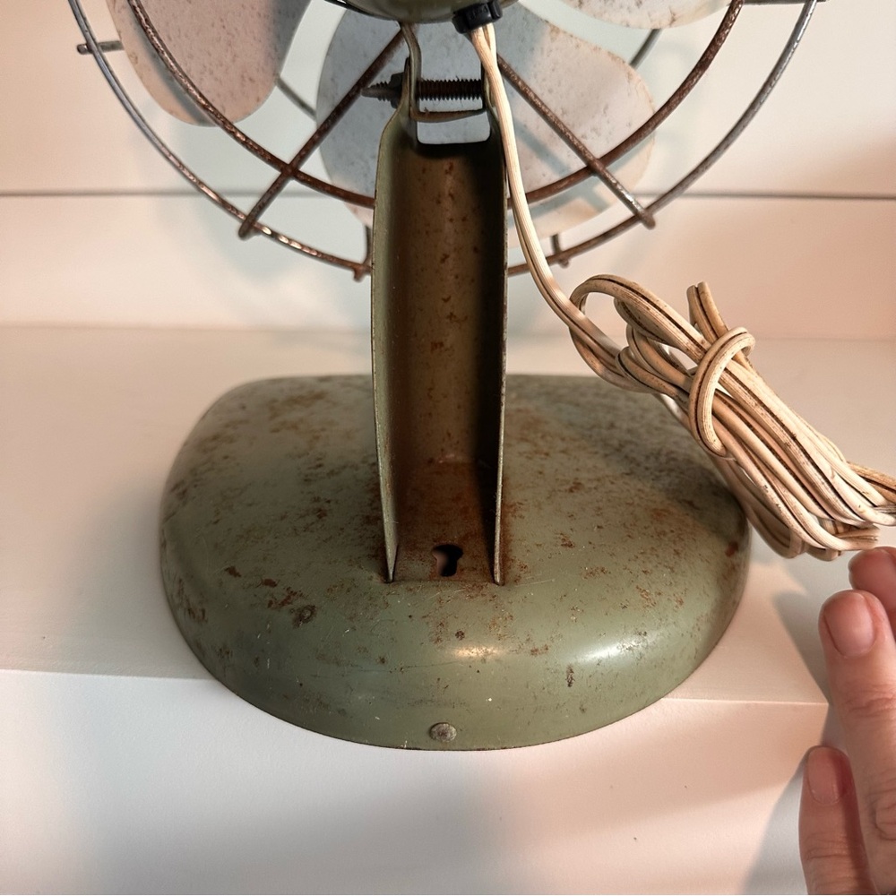 Superior Electric Products Corp. Vintage Desk fan green base tested - Picture 7 of 11